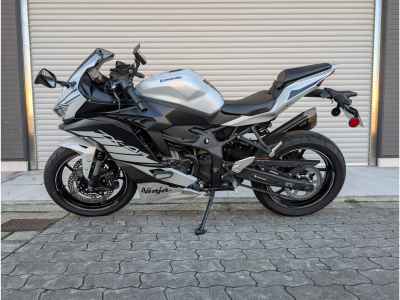 Kawasaki Ninja ZX-4R 2025