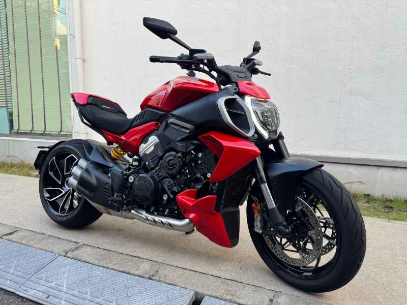 Ducati Diavel 2025
