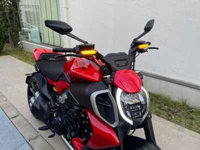 Ducati Diavel 2025