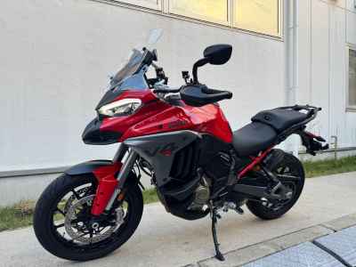 Ducati Multistrada V4 2025