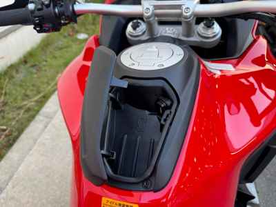 Ducati Multistrada V4 2025