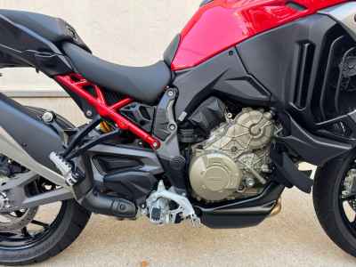 Ducati Multistrada V4 2025