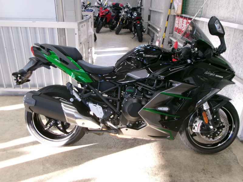 Kawasaki Ninja H2 SX 2024