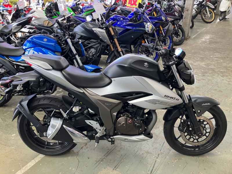 Suzuki Gixxer 250SF