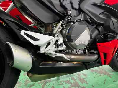 Ducati Streetfighter V2 2022