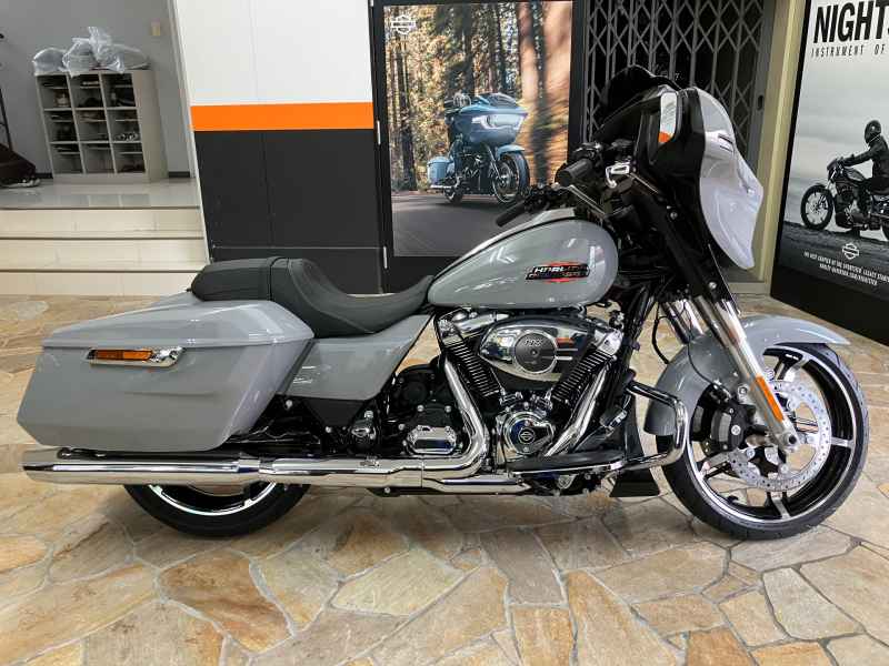 Harley-Davidson Street Glide FLHX1580 2025