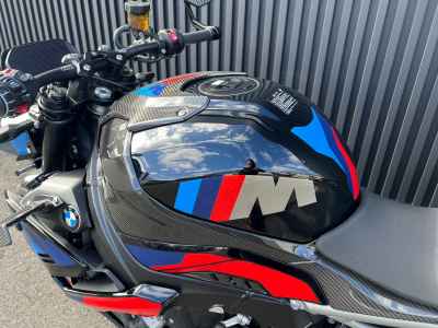 BMW M1000R 2025