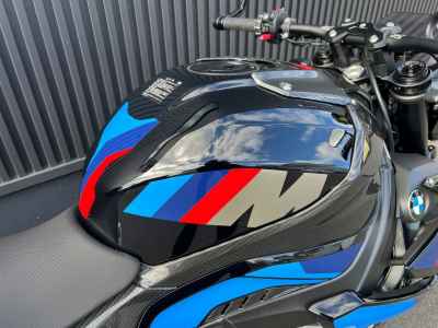BMW M1000R 2025