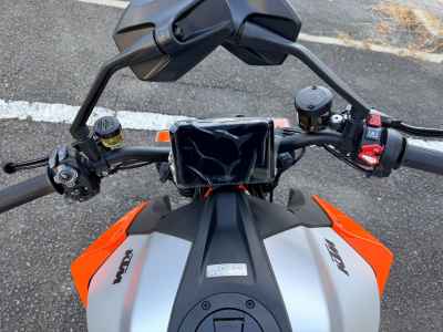 KTM 1290 Super Duke R 2023
