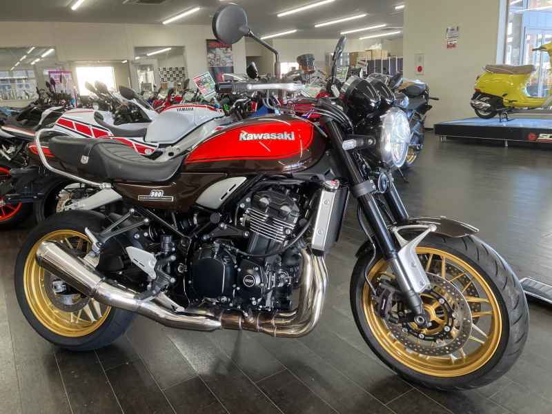 Kawasaki Z900RS 2022