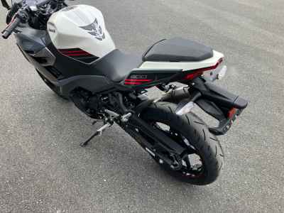 Kawasaki Ninja 400 2024