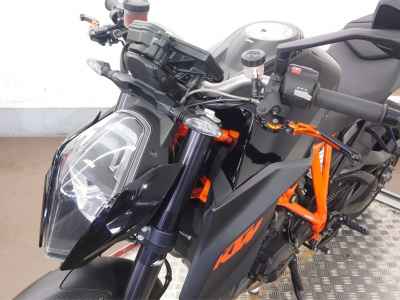 KTM 1290 Super Duke R 2015