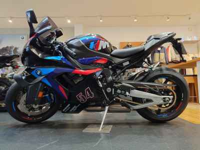 BMW M1000RR 2025