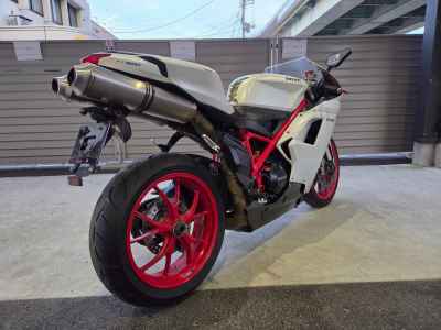 Ducati 848 2011