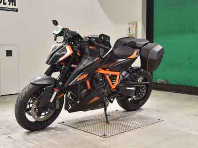 KTM 1290 Super Duke R 2020