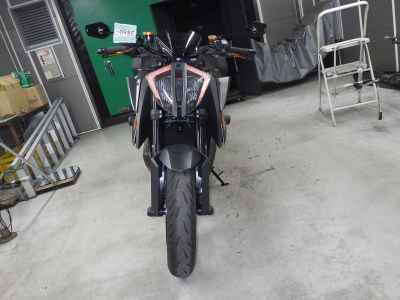 KTM 1290 Super Duke R 2020