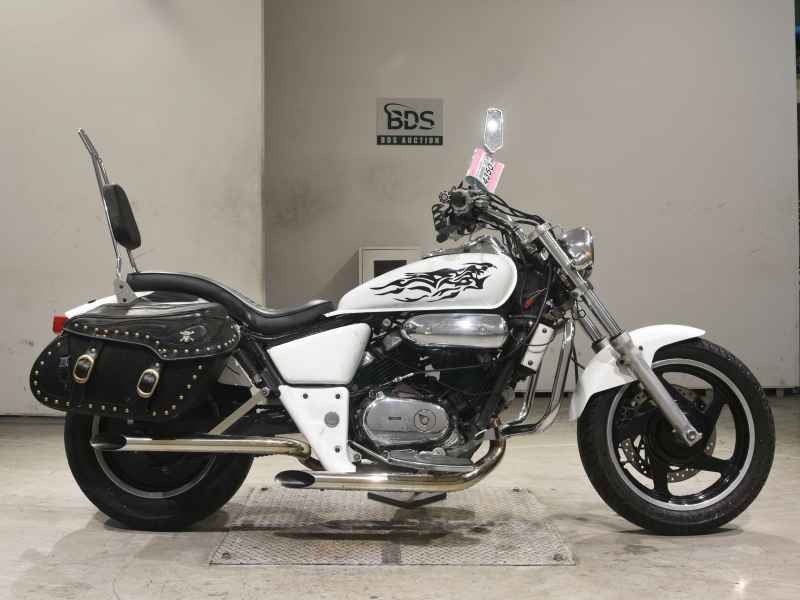 Honda Magna 250