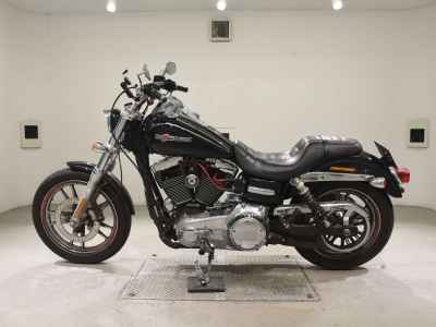Harley-Davidson Super Glide FXDC1580 2013