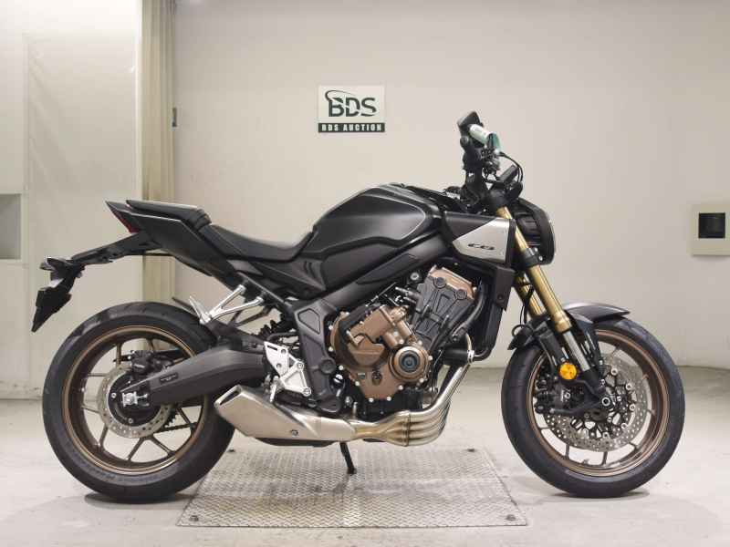 Honda CB650R E-Clutch 2025