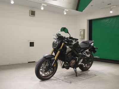 Honda CB650R E-Clutch 2025