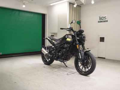 Benelli Leoncino 250 2022