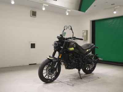 Benelli Leoncino 250 2022