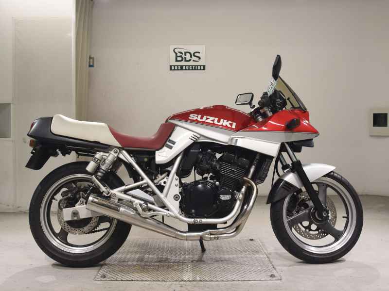 Suzuki GSX250S Katana