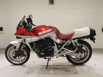 Suzuki GSX250S Katana
