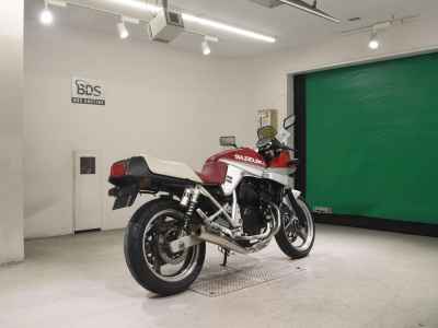 Suzuki GSX250S Katana