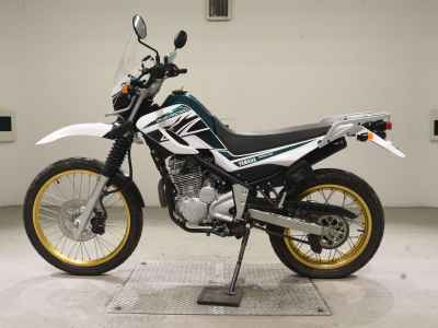 Yamaha XT250 Serow 2016