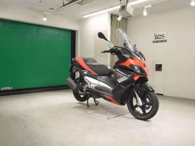 Aprilia SR Max 300 2017