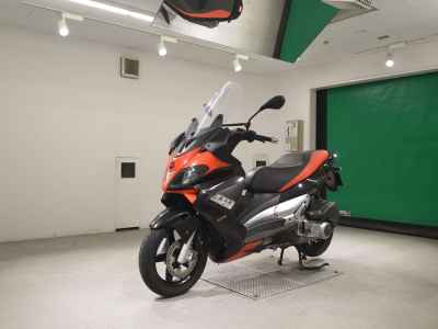 Aprilia SR Max 300 2017