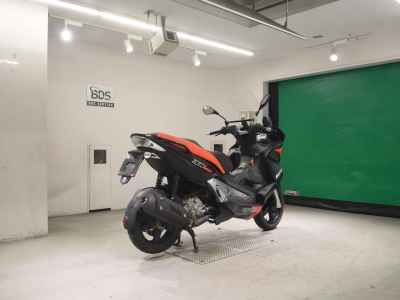 Aprilia SR Max 300 2017