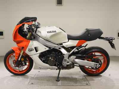 Yamaha XSR900 GP 2024