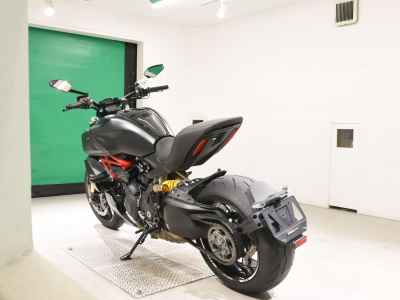 Ducati Diavel 1260S 2023