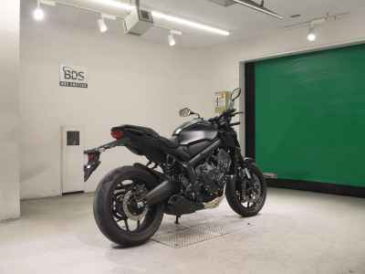 Honda CB650R 2023