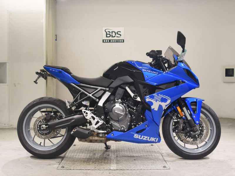 Suzuki GSX-8R 2025