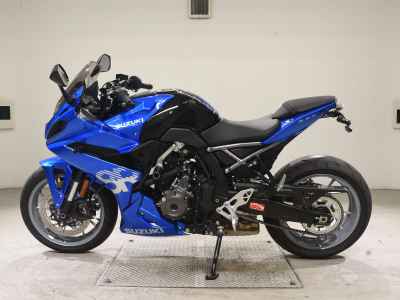 Suzuki GSX-8R 2025
