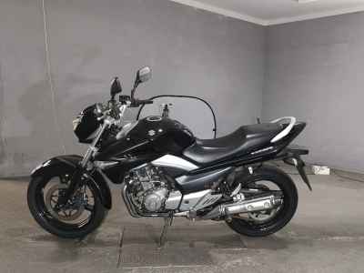 Suzuki GSR250