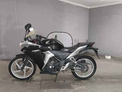 Honda CBR250R 2011