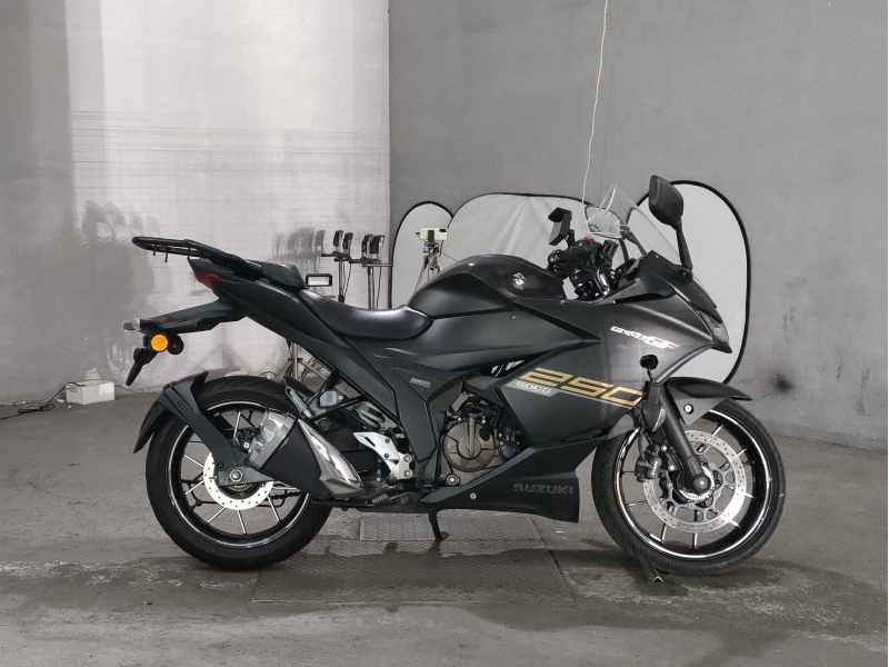Suzuki Gixxer 250SF 2021