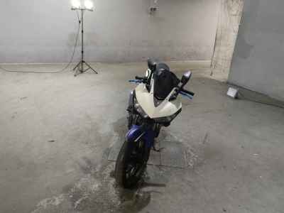 Yamaha YZF-R25 2017