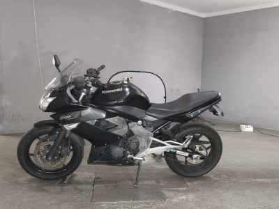 Kawasaki Ninja 400R 2011