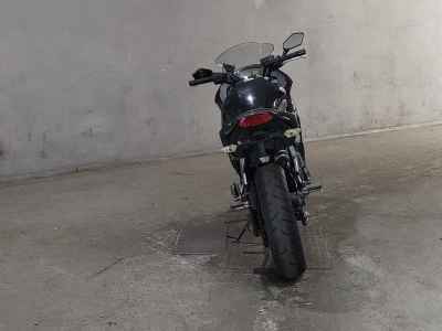 Kawasaki Ninja 400R 2011