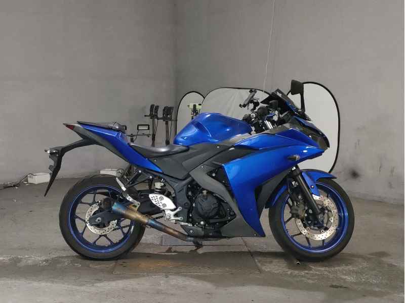 Yamaha YZF-R25 2016