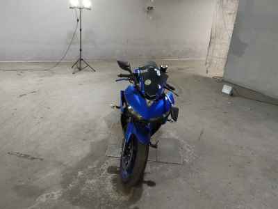 Yamaha YZF-R25 2016