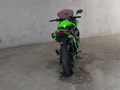 Kawasaki Ninja 400R 2013