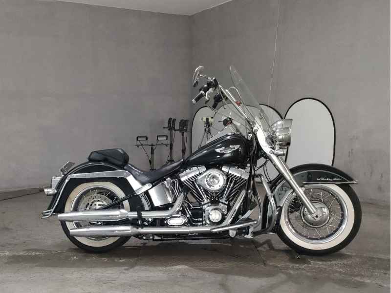 Harley-Davidson Deluxe FLSTN1580 2014