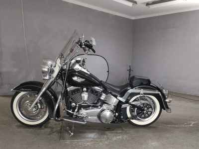 Harley-Davidson Deluxe FLSTN1580 2014