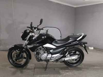 Suzuki GSR250